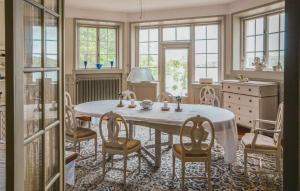 Awesome Home In Åkersberga With Sauna