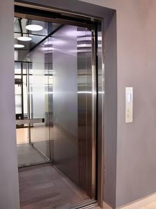 Lujoso AptFrente Arena MtyTerrazaParking6Pax