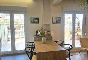 NEW Sub-penthouse Gem - Walk to Metro & Waterfront