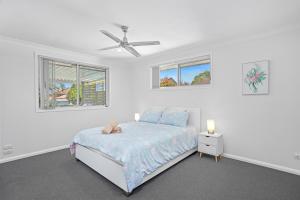 Beachside Bliss Spacious Forster Getaway
