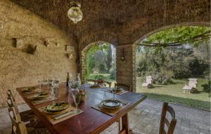 4 Bedroom Stunning Home In Montefiascone