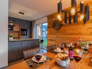 Mountain Chalet Aquarius 5A