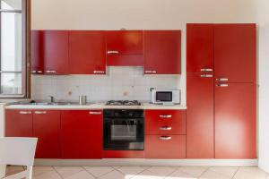 Nazario Sauro - Lucca by the walls