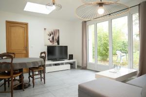 Individual Guest House - Between Paris and Disneyland