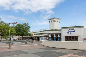 Manly Muse with Water View and Lock Up Garage