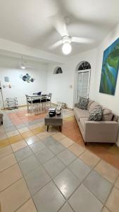 Dominicus Castillo Paradise