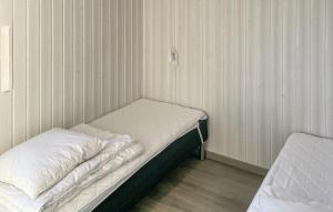 Cozy Home In Løkken With Wifi