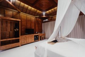 Padi Bali Villa With Private Jacuzzi