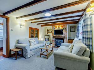 4 Bed in Brancaster KT196