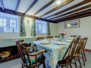 4 Bed in Brancaster KT196