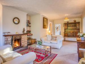 4 Bed in Old Hunstanton KT169