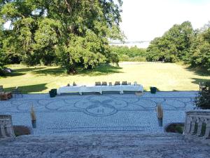 Chambre Royale au Château de la Rose avec Parking Privé - FR-1-591-766