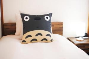 Totoros Hideout Cute Character Style Japanese Entire House Near Public Transport 7 min Walk 2 Baths 2 Toilets Direct to Airport Namba Shinsaibashi and Kuromon Market