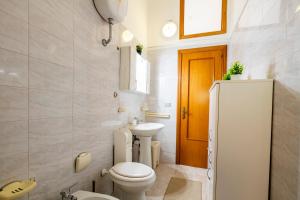 Cozy romantic loft- Cialdini 21