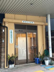 駅本ビル民宿4階