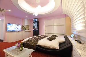 Hotel GLOW -ホテル グロウ-