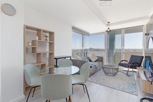 Stylish 2-Bedroom Sea-View Apartment Horizon Bay Blouberg Beachfront