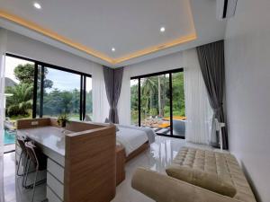 Red Cheek Mountain Villa