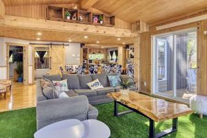 Spa & Lake Access - Chalet OREV