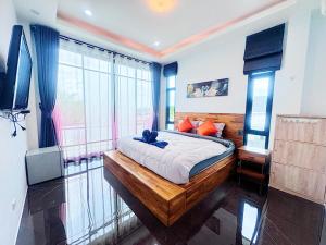 Ao Nang Private Rooftop Pool Villa 4BR l 8-10 Guests