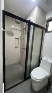 Romantic 2BR Haven with Gentle Lighting