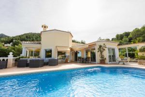 VILLA LUXUEUSE Dénia