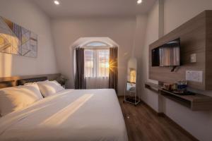 Bee Luxury Dalat Hotel