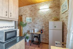 Casa Rosi Cave House