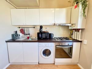 Panoramic View Cozy Studio Near City Center