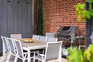 The Warehouse - Heritage Elegance in Central Mudgee