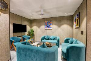 JS Residency Luxe Collection Hotel Near Nizamuddin Railway Station