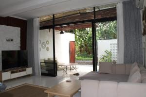 Villa 2 Kavi Minimalis 1 Kamar Di Sanur