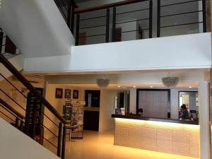 Manhattan Suites Inn