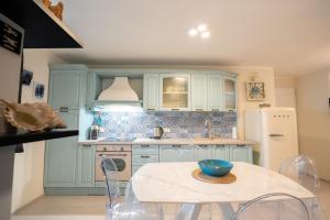 Villa Liliana - Ancora - Esclusivo con Accesso Diretto alla Spiaggia