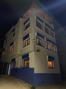 Waves House Tamraght - Surf & Chill Hostel