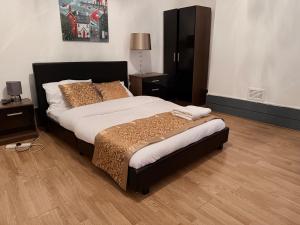 5 Bedroom Luxury Home by Arsenal Stadium