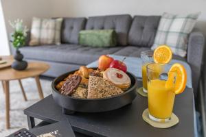 Modern Home close to Events with Parking