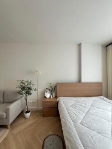 Minimal Condo At Ramkhamhaeng 64