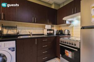HiGuests - Experience Luxury 1BR Living at Autumn-1A in JVC