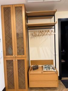 Positive Vibe Luxury Apartment with gated parking