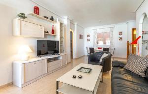 2 Bedroom Nice Apartment In Santa Pola