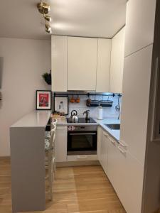 Cozy Ozo Park Apartment, Pet Friendly with Workspace