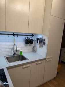 Cozy Ozo Park Apartment, Pet Friendly with Workspace