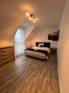 Garogwen by Madame est Servie