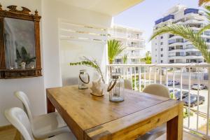 Playa Arenal Grupo Terra De Mar