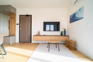 South&West Beach by Belmont Realty