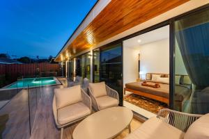 Iremia N28 3-bedroom villa private pool