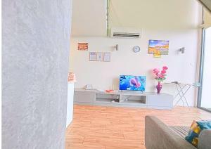 #SP1, Cozy Duplex, Quiet Stay with MRT View
