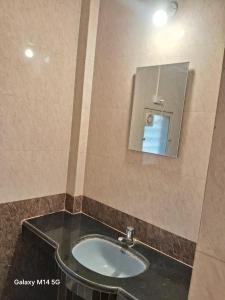 Peaceful Bungalow with Private Garden