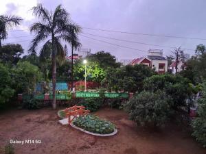 Peaceful Bungalow with Private Garden